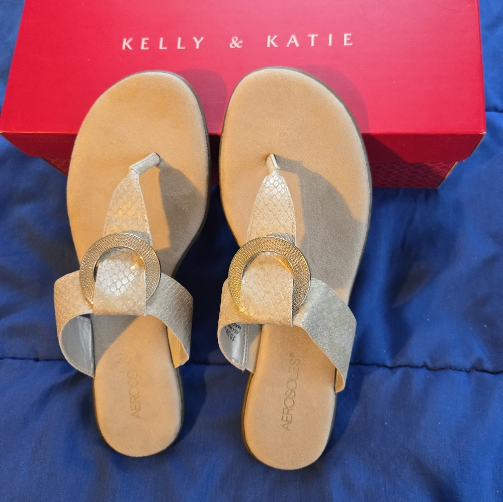 Kelly & Katie Tan Sandals with Gold Ring